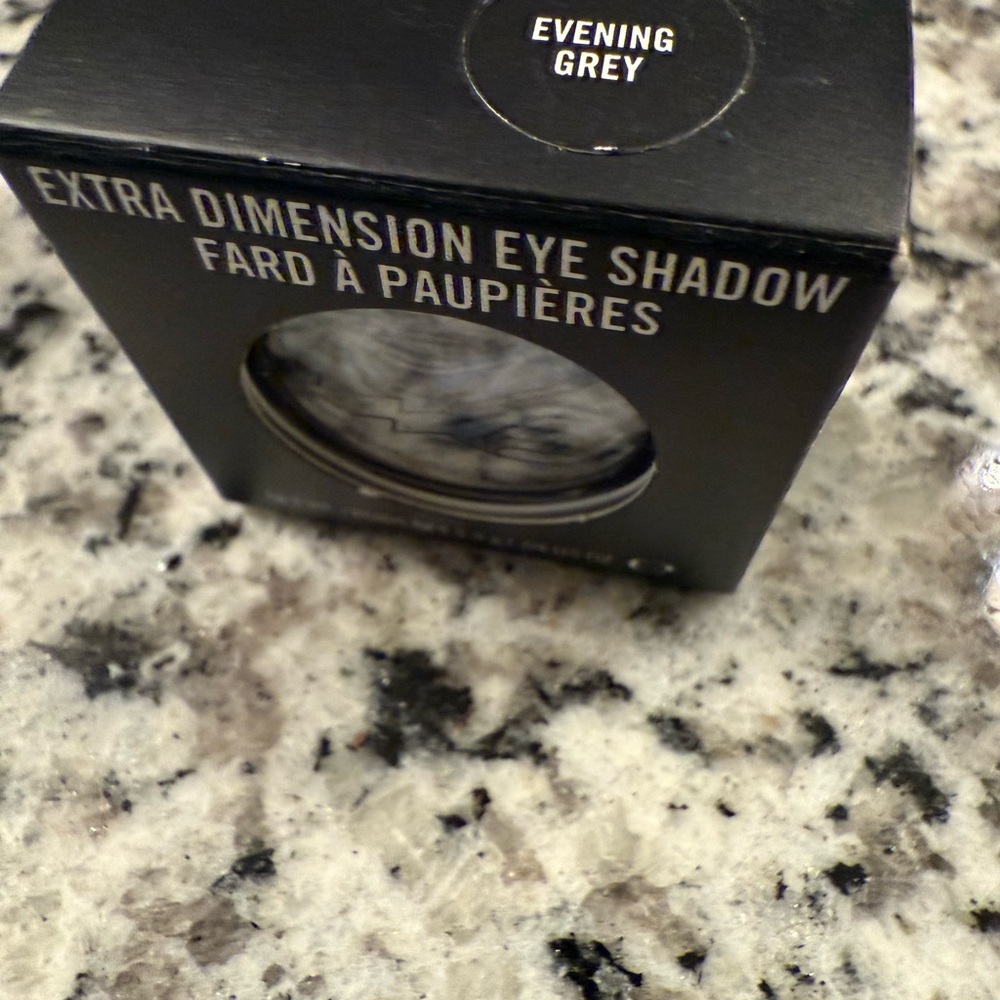 NWB MAC Evening Grey Extra Dimension Eye Shadow - Picture 2 of 6